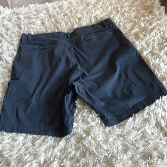 Lululemon ABC classic fit blue flat front shorts size 36 - Picture 7 of 8